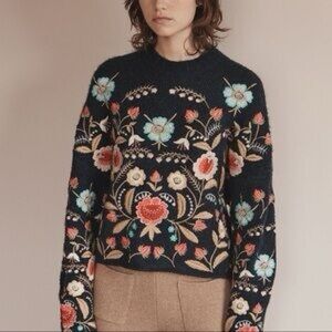 Zara Floral Embroidered Sweater Large